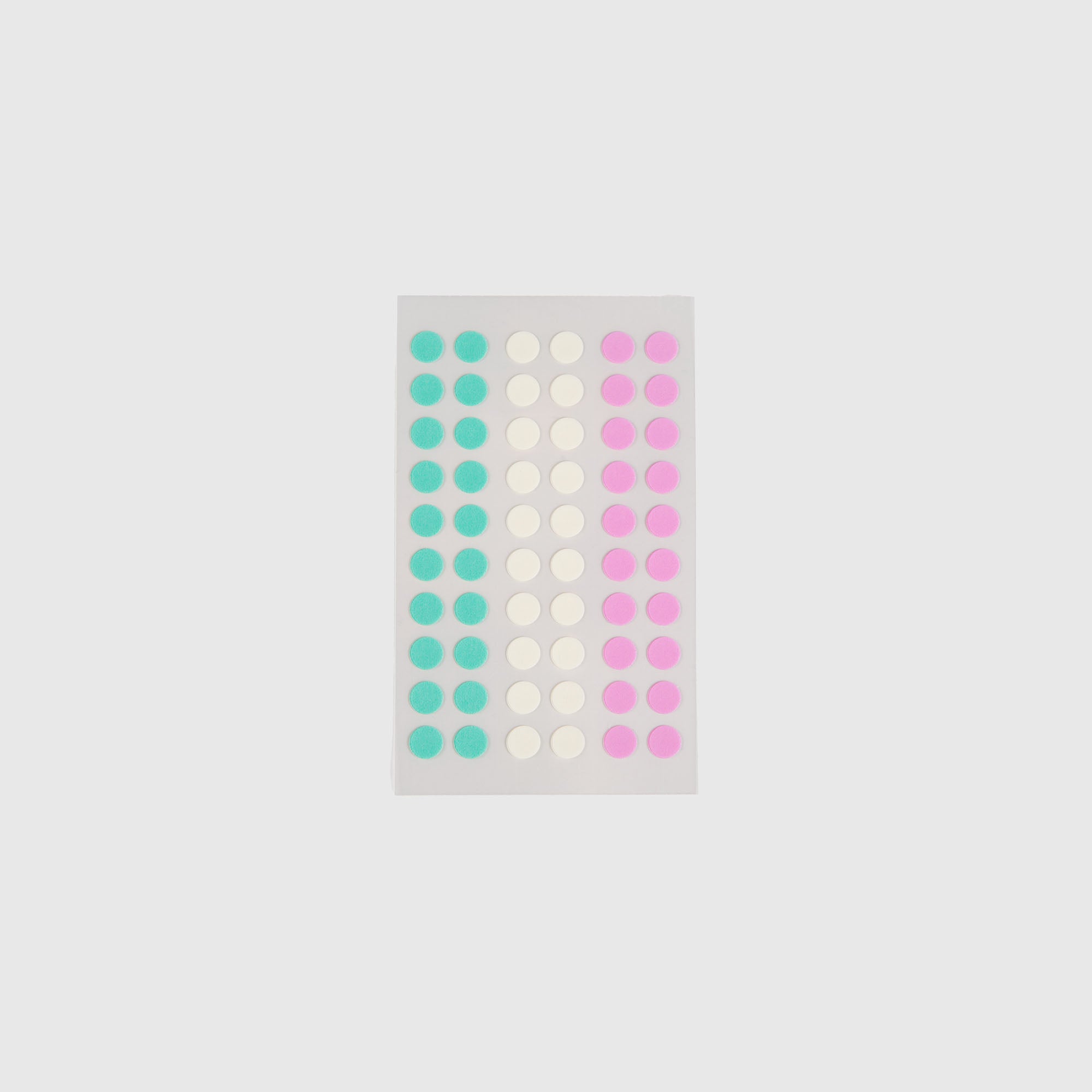 Stalogy Circular Masking Tape Patches haben vier Spalten - grün, zwei weiße und rosa - auf japanischem Papier mit hellgrauem Hintergrund. Hergestellt in Japan für bewährte Qualität.