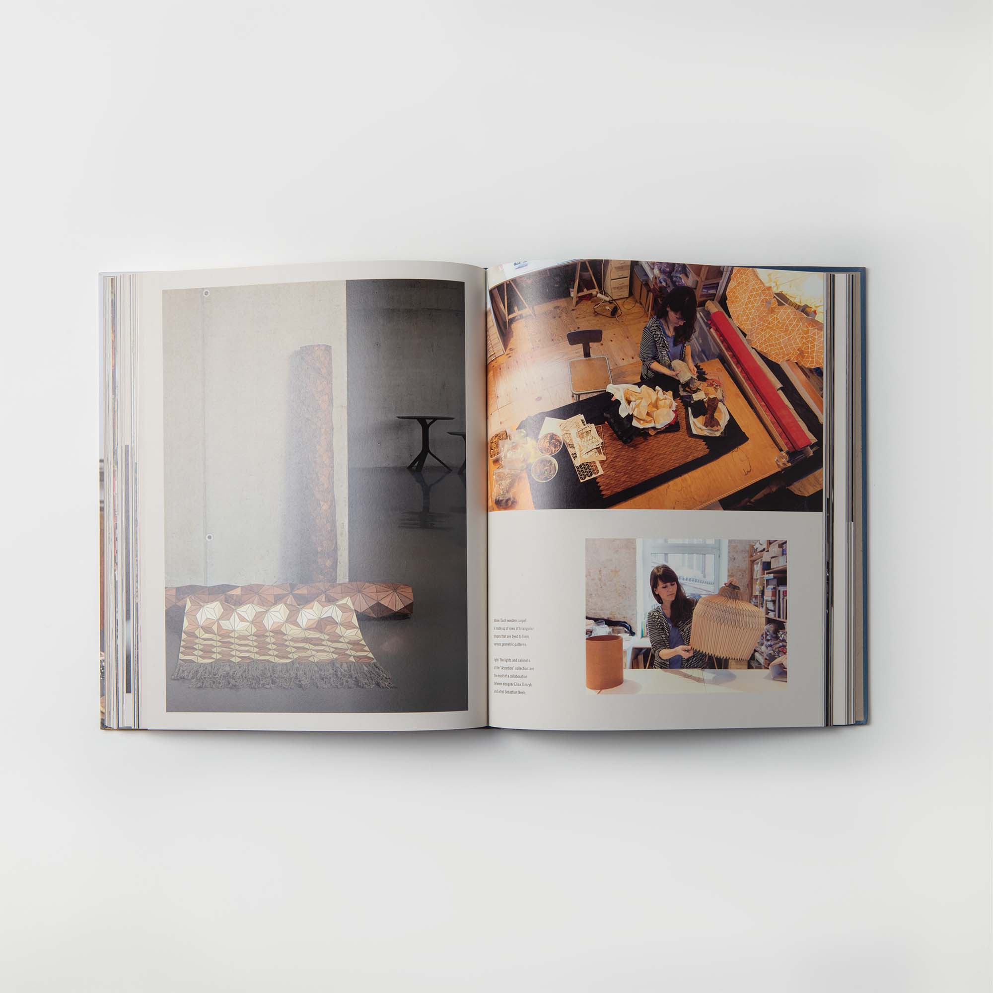 Das aufgeschlagene Buch „The Craft and the Makers“ vom Gestalten Verlag zeigt zwei Seiten mit Fotografien. Die linke Seite zeigt ein Textilstück neben einem Holzscheit, während die rechte Seite Szenen einer Person zeigt, die mit Textilien und Papier bastelt.
